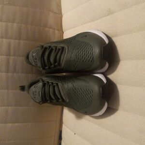 Medium Olive Nike Air Max 270